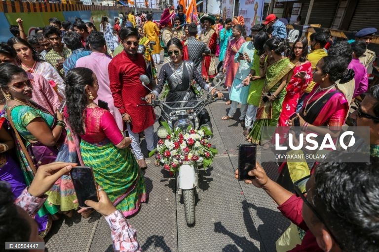 Índia: Celebrações do Ano Novo hindu em Mumbai