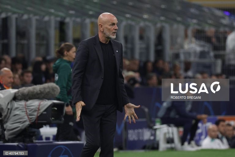 Inter Milão garantiu hoje a presença na final da Liga dos Campeões de futebol, ao vencer em casa o 'vizinho' AC Milan, por 1-0, na segunda mão das meias-finais.