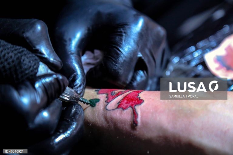 Arte da tatuagem de Ahmad Fahim em Cabul