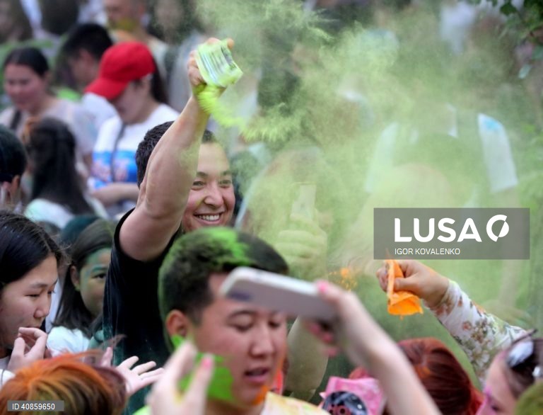 Quirguistão: Festival das Cores em Bishkek