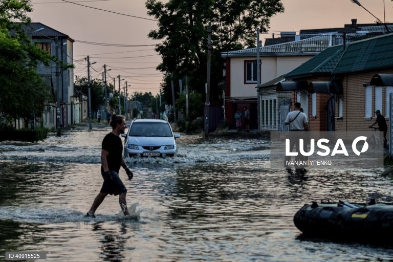 Ucrânia: destruição da barragem de Nova Kakhovka no rio Dnipro causa inundações e coloca em risco milhares de pessoas
