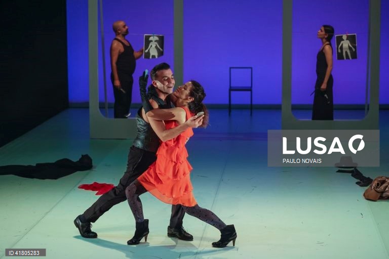 Teatro: Ensaio geral da peça “Café Bonheur” em Coimbra