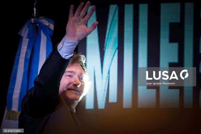 Argentina: Candidato presidencial Milei vence segunda volta das eleições.