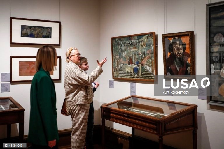 Exposição "Heróis e Contemporâneos da Idade da Prata" na Galeria Tretyakov em Moscovo.