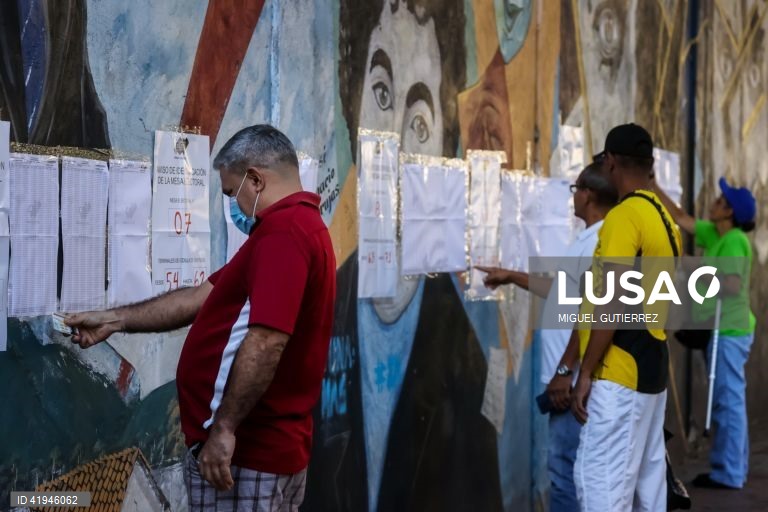 Venezuela: referendo consultivo para a região disputada de Essequibo