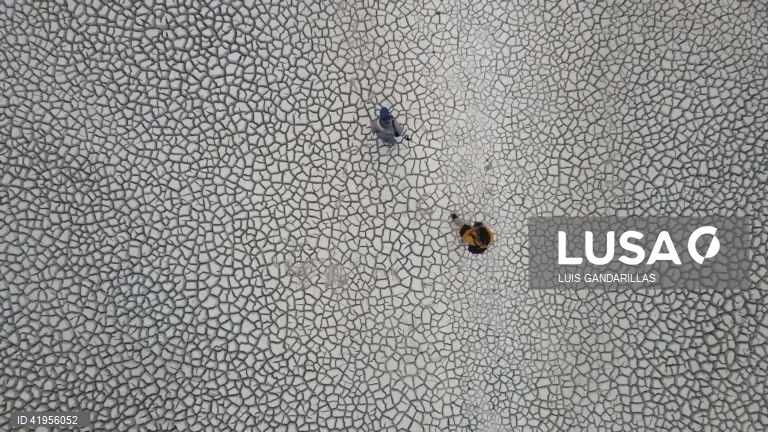 Bolívia: Seca no Lago Titicaca