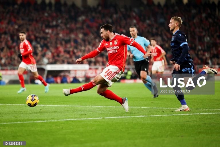 Futebol: Benfica vs Famalicão