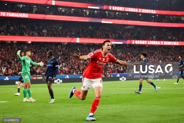 Futebol: Benfica vs Famalicão