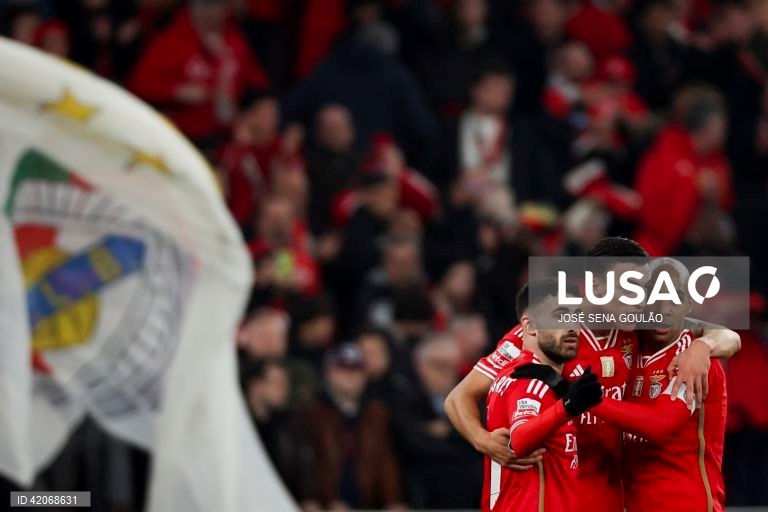 Futebol: Benfica vs Famalicão