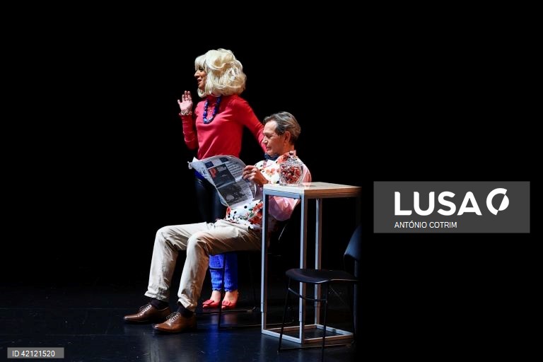 Ensaio de imprensa da peça "Definitivamente as Bahamas" de Martin Crimp, com encenação de Ricardo Neves-Neves e interpretação de Custódia Gallego, Marques D’Arede e Cristina Gayoso Rey, numa produção Teatro do Elétrico. A peça é apresentada dia 19 de janeiro no Cineteatro Louletano, em Loulé,  em Loures, 10 de janeiro de 2024. ANTÓNIO COTRIM/LUSA