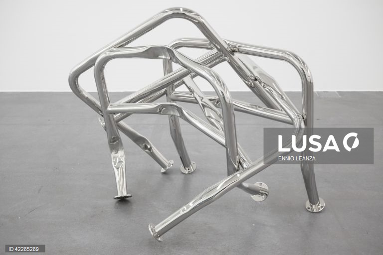 Suiça: Exposição "Progressions" de Bettina Pousttchi em Zurique