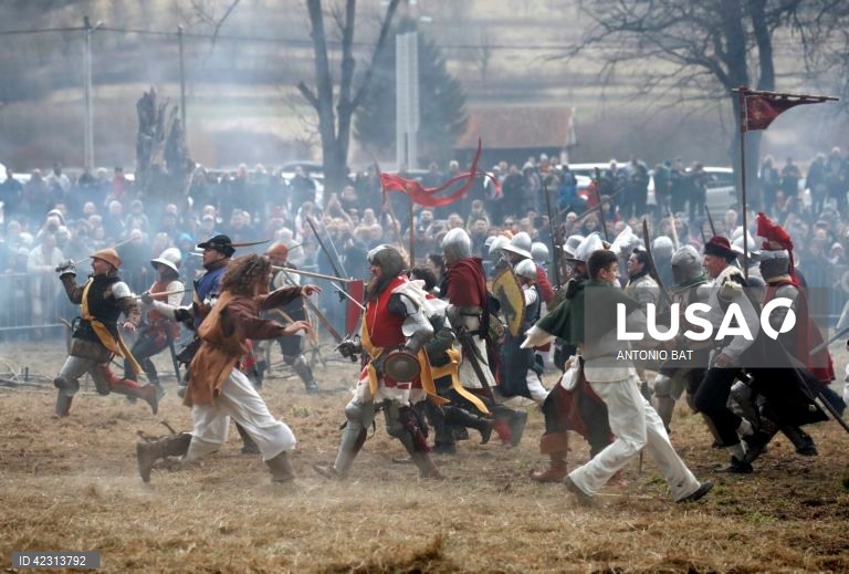 Croácia: Encenação da Revolta dos Camponeses de 1573 em Donja Stubica
