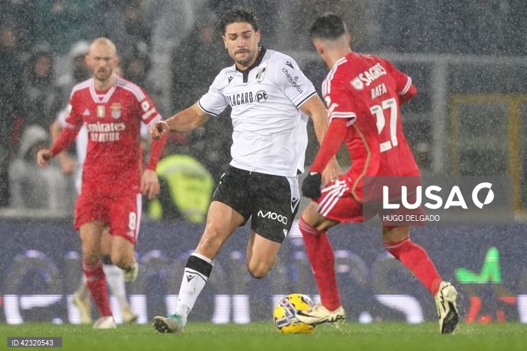 Futebol: Vitória de Guimarães v Benfica
