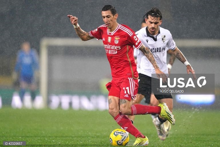 Futebol: Vitória de Guimarães v Benfica