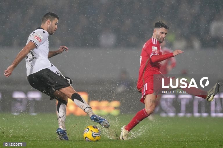 Futebol: Vitória de Guimarães v Benfica