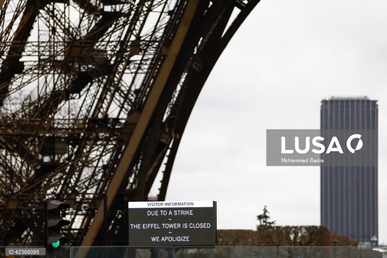 França: Torre Eiffel encerrada por greve dos trabalhadores 