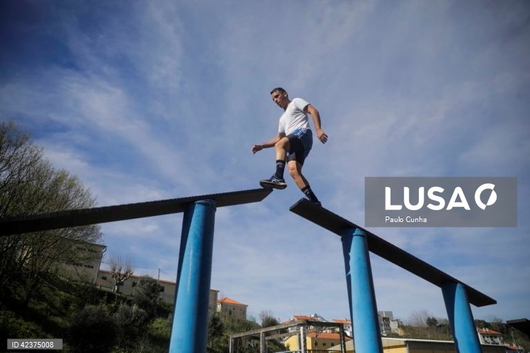 Alunos da Escola Prática de Policia treinam para ser futuros agentes da PSP, 20 fevereiro 2024 em Torres Novas. (ACOMPANHA TEXTO DA LUSA DO DIA 25 FEVEREIRO 2024). PAULO CUNHA/LUSA