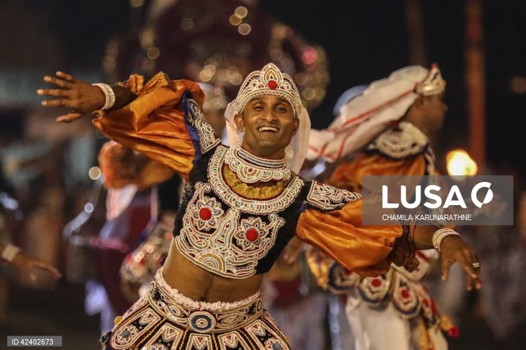 Colombo: Festival Navam Perahera.