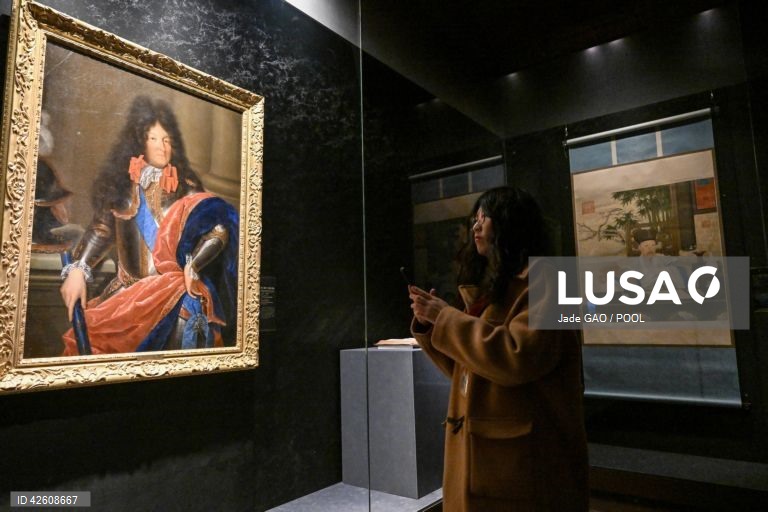 China: Exposição "A Cidade Proibida e o Palácio de Versalhes" em Pequim