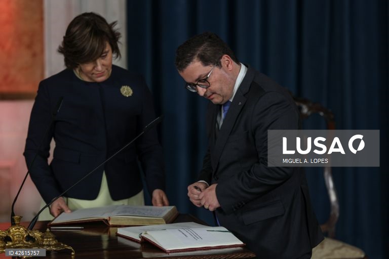 Lisboa: Posse dos ministros do XXIV Governo Constitucional.