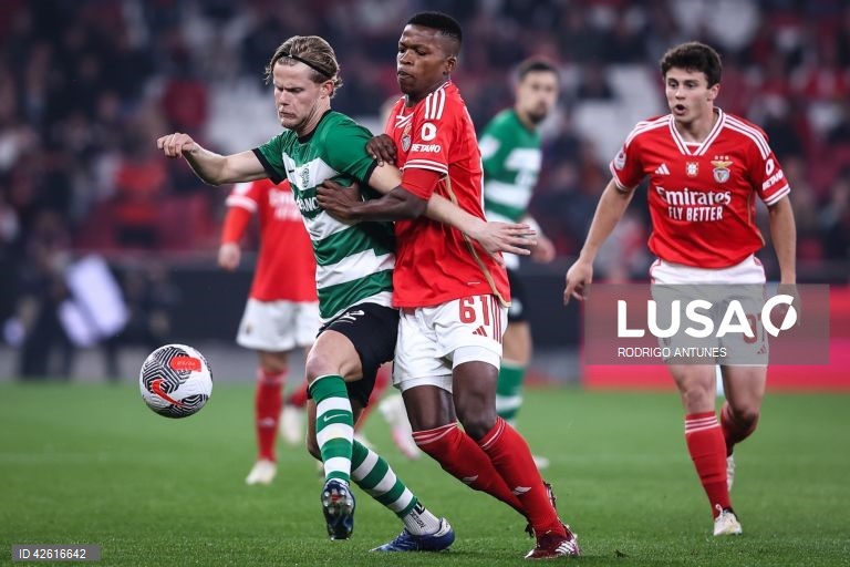 O Sporting qualificou-se hoje pela 30.ª vez para a final da Taça de Portugal em futebol, ao empatar 2-2 no reduto do Benfica, em encontro da segunda mão das meias-finais, disputado no Estádio da Luz, em Lisboa.