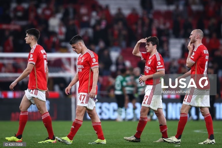O Sporting qualificou-se hoje pela 30.ª vez para a final da Taça de Portugal em futebol, ao empatar 2-2 no reduto do Benfica, em encontro da segunda mão das meias-finais, disputado no Estádio da Luz, em Lisboa.