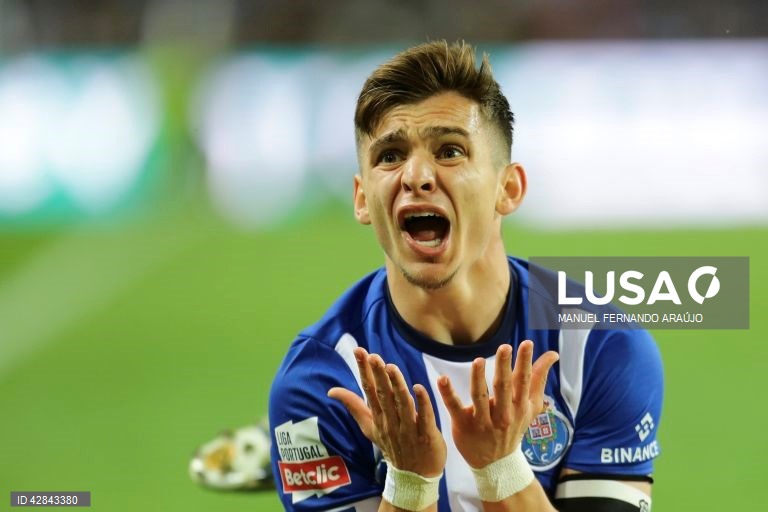  O FC Porto segurou hoje o terceiro lugar da I Liga de futebol, ao vencer em casa ao Boavista no dérbi portuense da 33.ª e penúltima jornada, com um golo do avançado iraniano Taremi, aos 90+8 minutos.