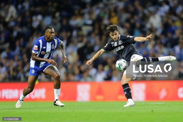  O FC Porto segurou hoje o terceiro lugar da I Liga de futebol, ao vencer em casa ao Boavista no dérbi portuense da 33.ª e penúltima jornada, com um golo do avançado iraniano Taremi, aos 90+8 minutos.