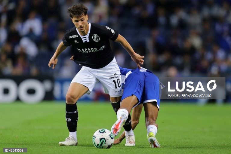  O FC Porto segurou hoje o terceiro lugar da I Liga de futebol, ao vencer em casa ao Boavista no dérbi portuense da 33.ª e penúltima jornada, com um golo do avançado iraniano Taremi, aos 90+8 minutos.