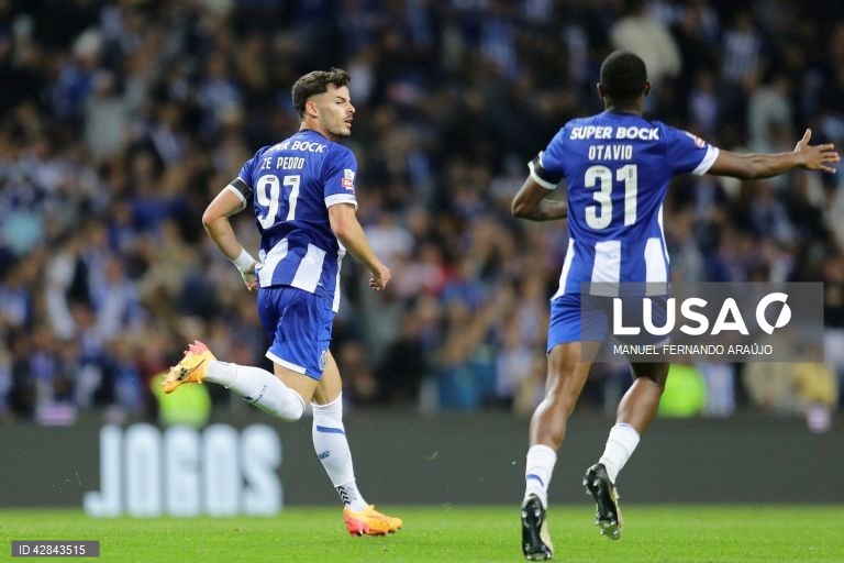  O FC Porto segurou hoje o terceiro lugar da I Liga de futebol, ao vencer em casa ao Boavista no dérbi portuense da 33.ª e penúltima jornada, com um golo do avançado iraniano Taremi, aos 90+8 minutos.
