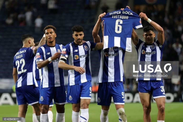  O FC Porto segurou hoje o terceiro lugar da I Liga de futebol, ao vencer em casa ao Boavista no dérbi portuense da 33.ª e penúltima jornada, com um golo do avançado iraniano Taremi, aos 90+8 minutos.