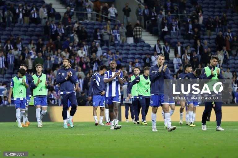 O FC Porto segurou hoje o terceiro lugar da I Liga de futebol, ao vencer em casa ao Boavista no dérbi portuense da 33.ª e penúltima jornada, com um golo do avançado iraniano Taremi, aos 90+8 minutos.
