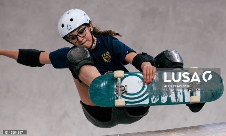 China: competição feminina de skate Xangai 2024 para os Jogos Olímpicos de Paris2024