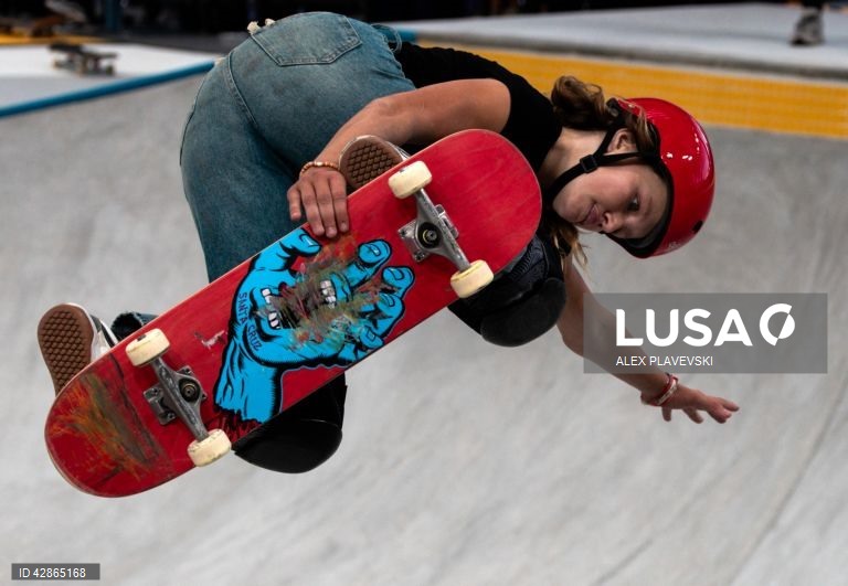 China: competição feminina de skate Xangai 2024 para os Jogos Olímpicos de Paris2024