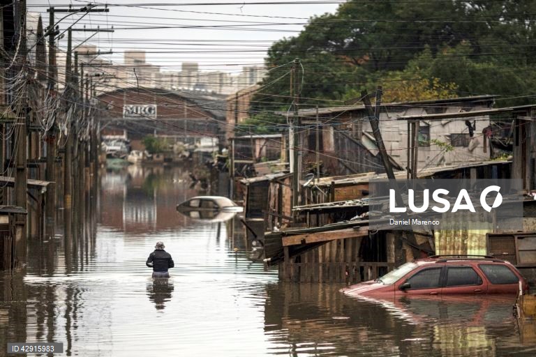 Brasil: Rescaldo das cheias do Rio Grande do Sul