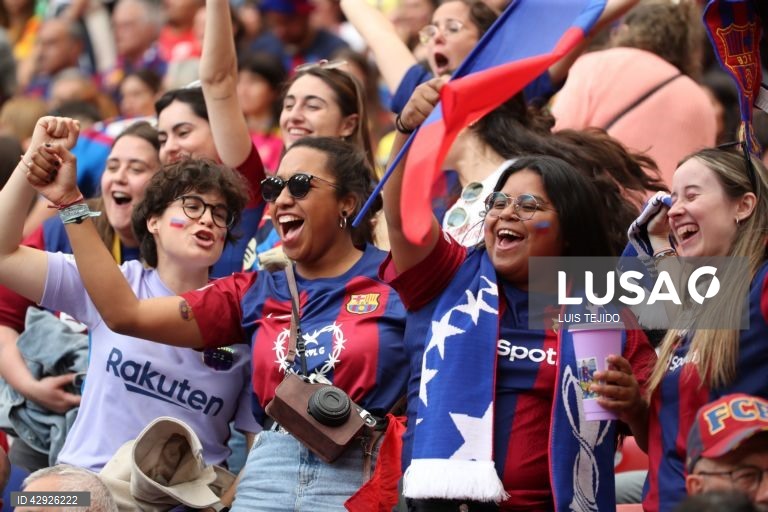 FC Barcelona vence Liga dos Campeões feminina de futebol