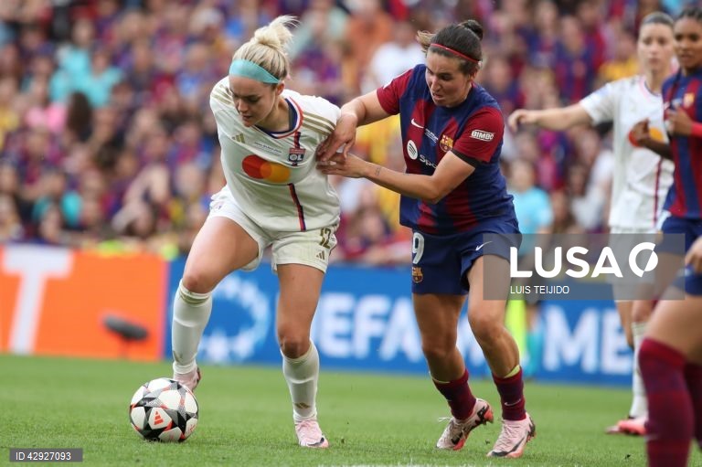 FC Barcelona vence Liga dos Campeões feminina de futebol