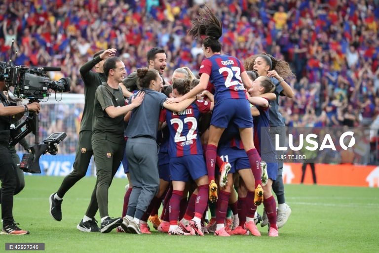 FC Barcelona vence Liga dos Campeões feminina de futebol