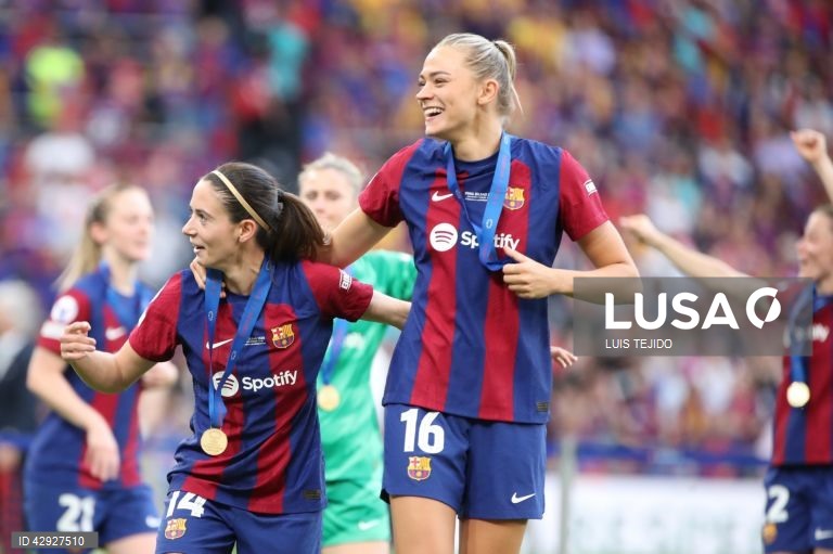 FC Barcelona vence Liga dos Campeões feminina de futebol