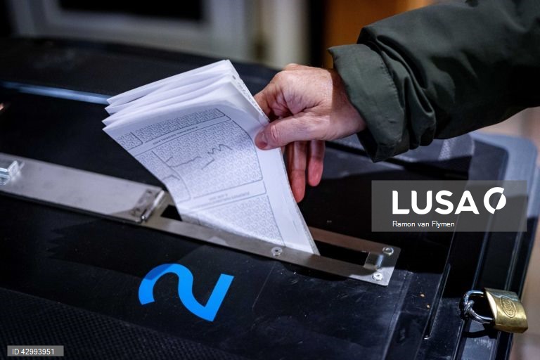 Países Baixos votam para as eleições europeias