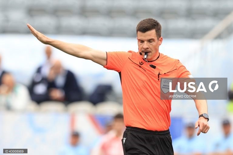 A seleção portuguesa de futebol perdeu hoje com a Croácia, por 2-1, no segundo jogo de preparação para o Euro2024, no regresso, 10 anos depois, ao Estádio Nacional, em Oeiras.