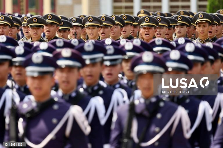 Celebrações do centenário da Academia Militar da República da China (ROC) (celebrações do centenário da Academia Militar de Whampoa) no interior da Academia Militar da República da China (ROC) em Kaohsiung, Taiwan,