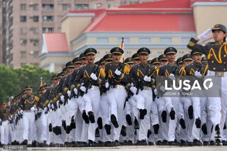 Celebrações do centenário da Academia Militar da República da China (ROC) (celebrações do centenário da Academia Militar de Whampoa) no interior da Academia Militar da República da China (ROC) em Kaohsiung, Taiwan,