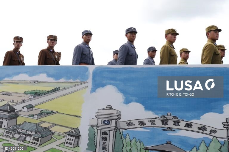 Celebrações do centenário da Academia Militar da República da China (ROC) (celebrações do centenário da Academia Militar de Whampoa) no interior da Academia Militar da República da China (ROC) em Kaohsiung, Taiwan,