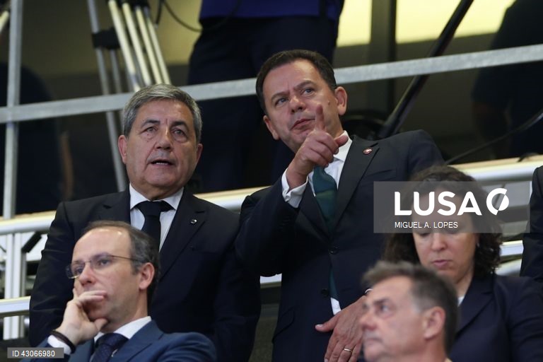 O extremo Francisco Conceição selou hoje, nos descontos, a vitória de Portugal sobre a República Checa (2-1) na estreia no Euro2024 de futebol, apontando o 58.º tento luso em fases finais da competição.