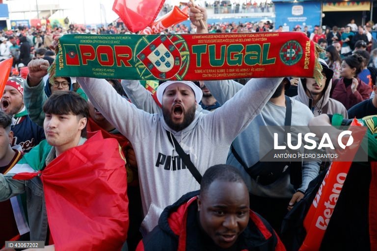 O extremo Francisco Conceição selou hoje, nos descontos, a vitória de Portugal sobre a República Checa (2-1) na estreia no Euro2024 de futebol, apontando o 58.º tento luso em fases finais da competição.