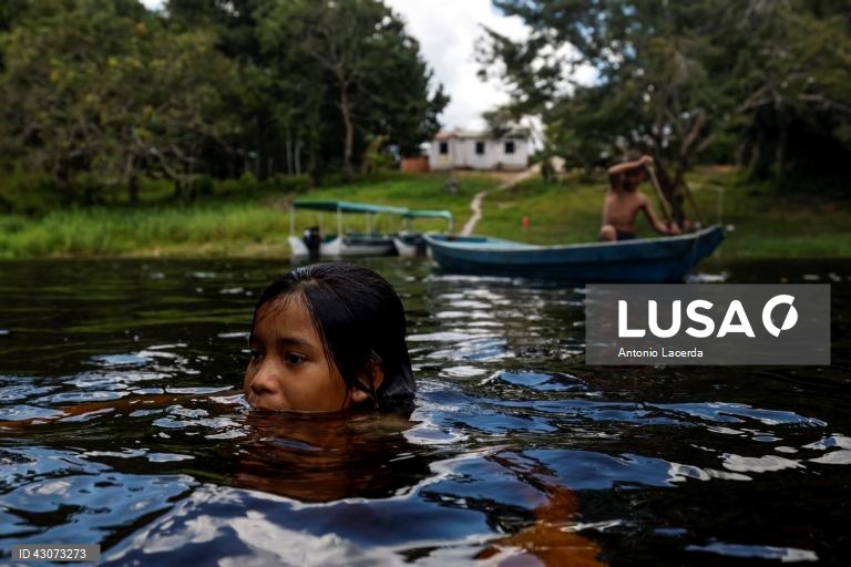 Brasil: Índios Muras tentam impedir campo de gás no coração da Amazónia brasileira