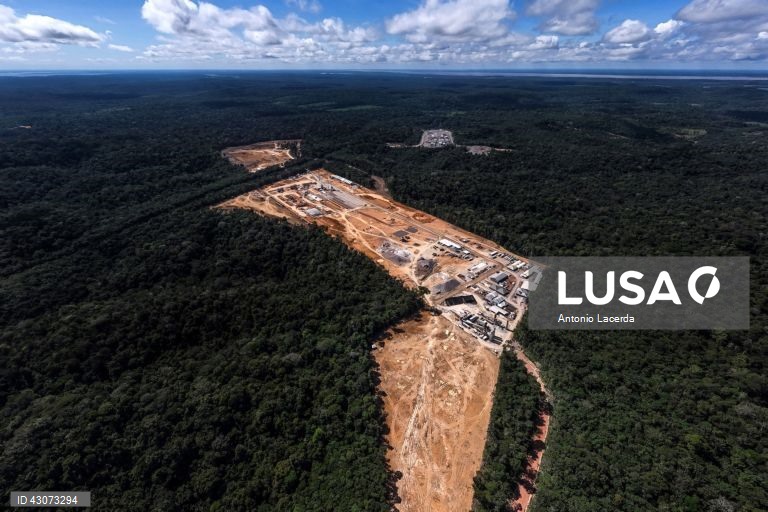 Brasil: Índios Muras tentam impedir campo de gás no coração da Amazónia brasileira