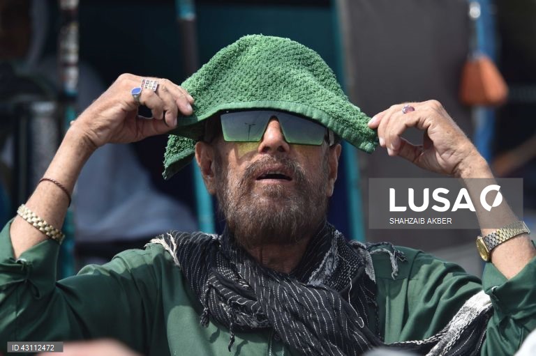 Vaga de calor em Karachi.