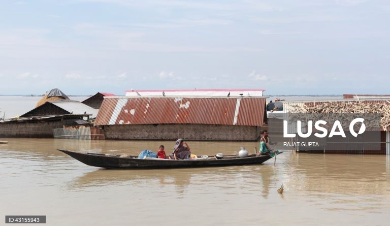 Índia: Cheias no Rio Bramaputra